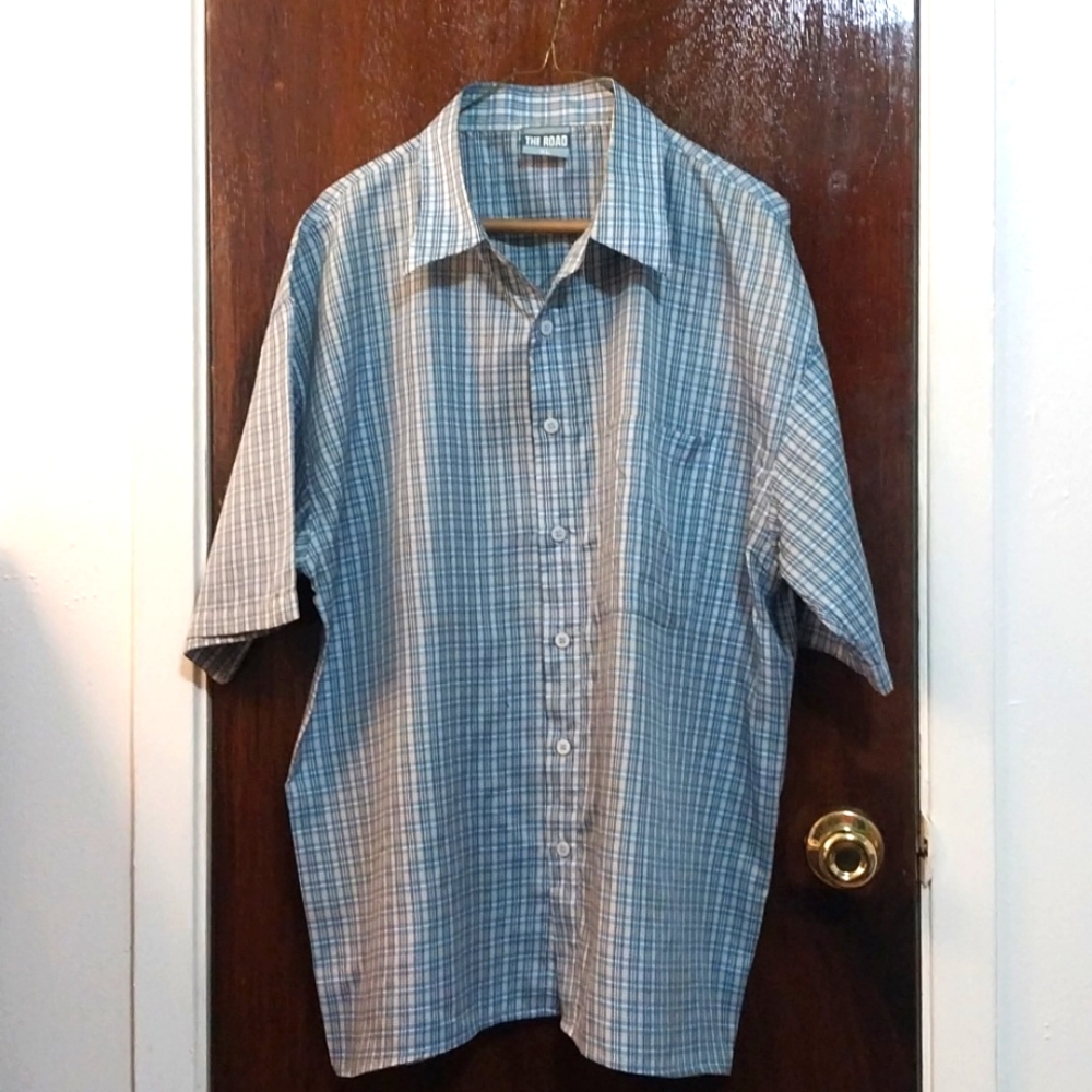 Man Short sleeves shirt by The Road XL